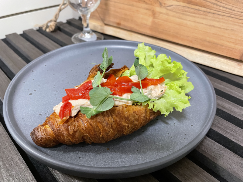 Croissant med Tunsalat