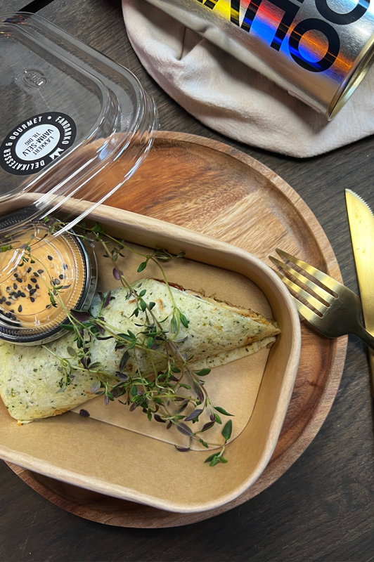 Luksus Tapas med varm-selv ret og gourmetkage