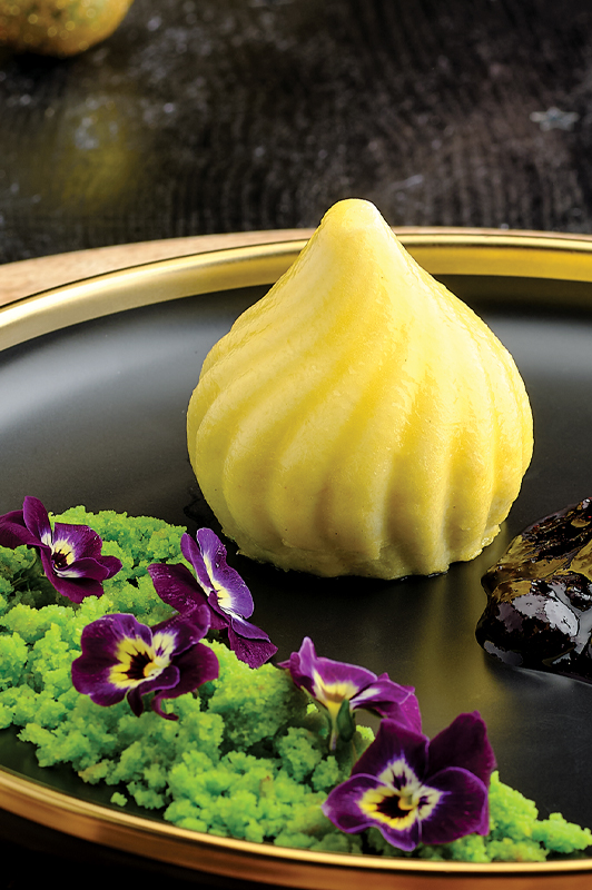 Gourmetkage m/mousse på Williams-pærer