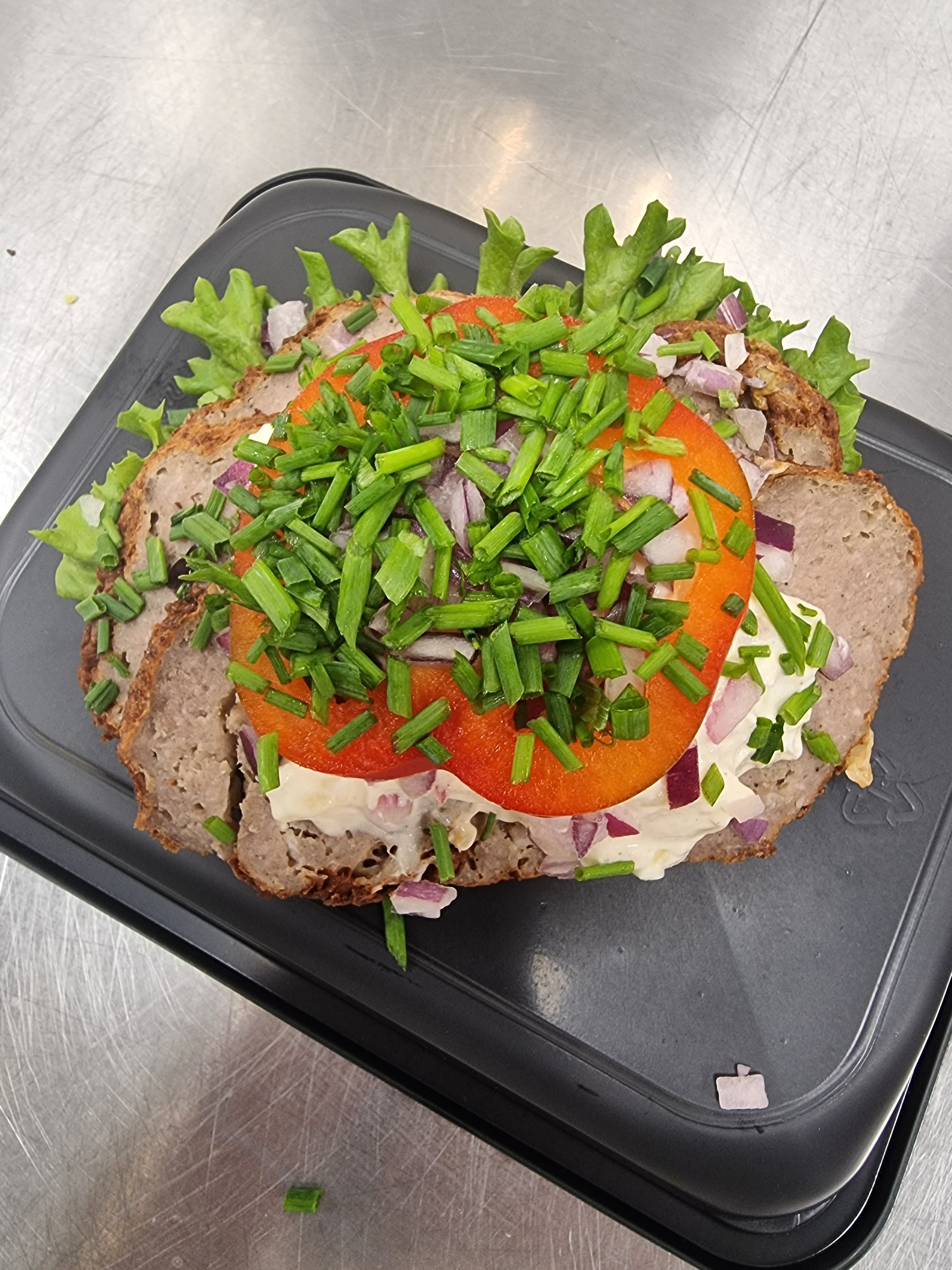 Frikadelle m/kartoffelsalat